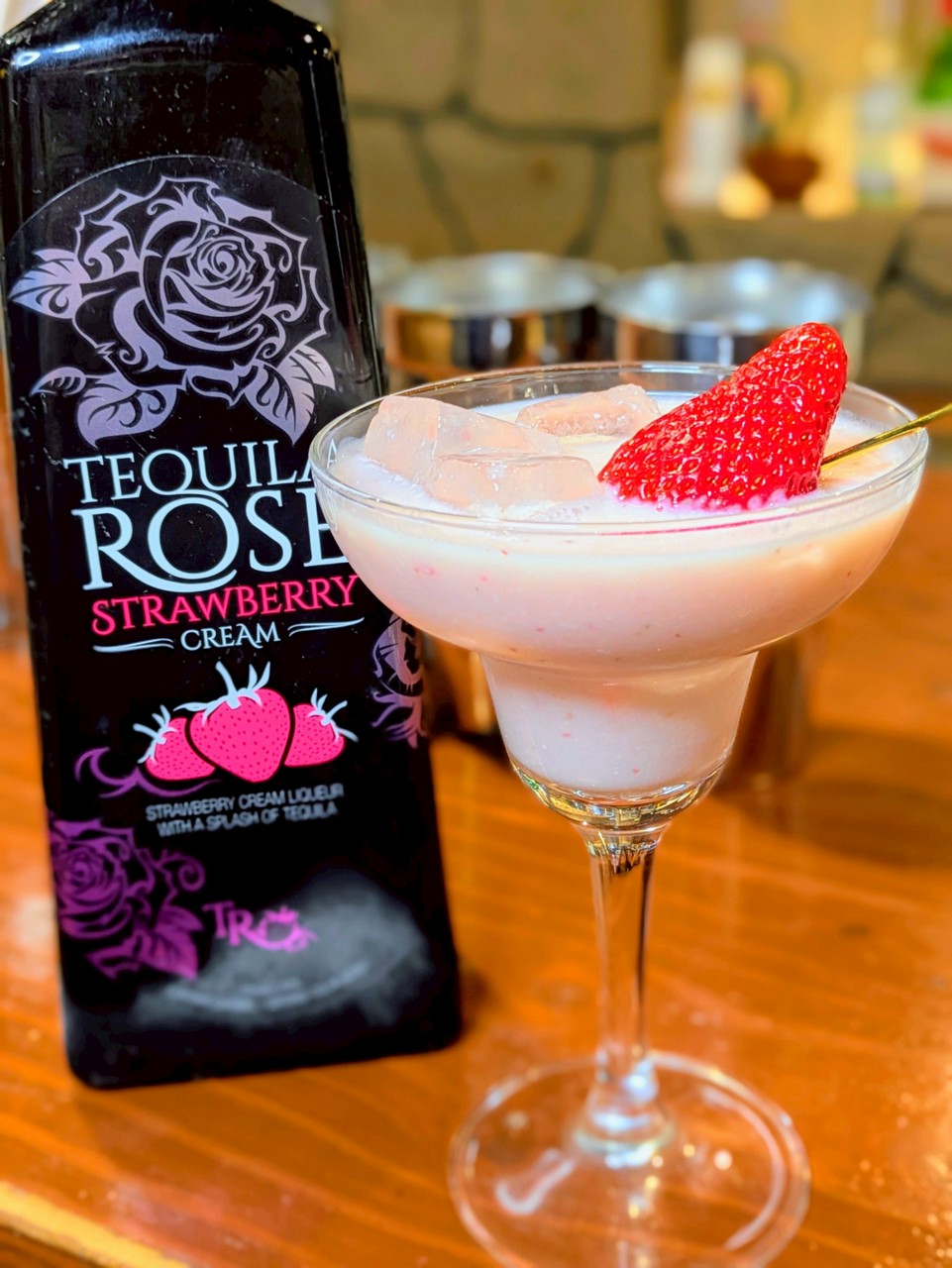 2月のゲストビールと季節フルーツカクテル