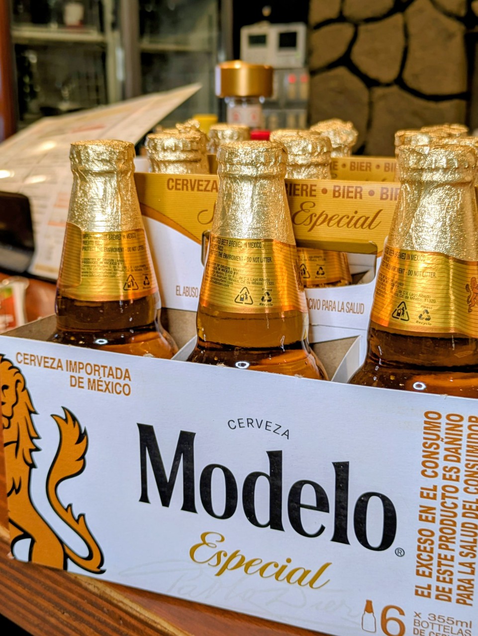 🍕8月のゲストビールと季節のフルーツカクテルのご紹介🍕
